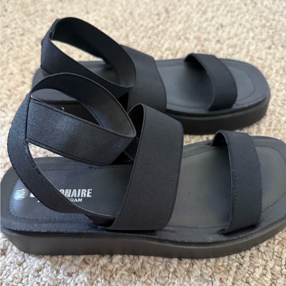 Cushionaire Black Women's Sandals - Picture 3 of 4